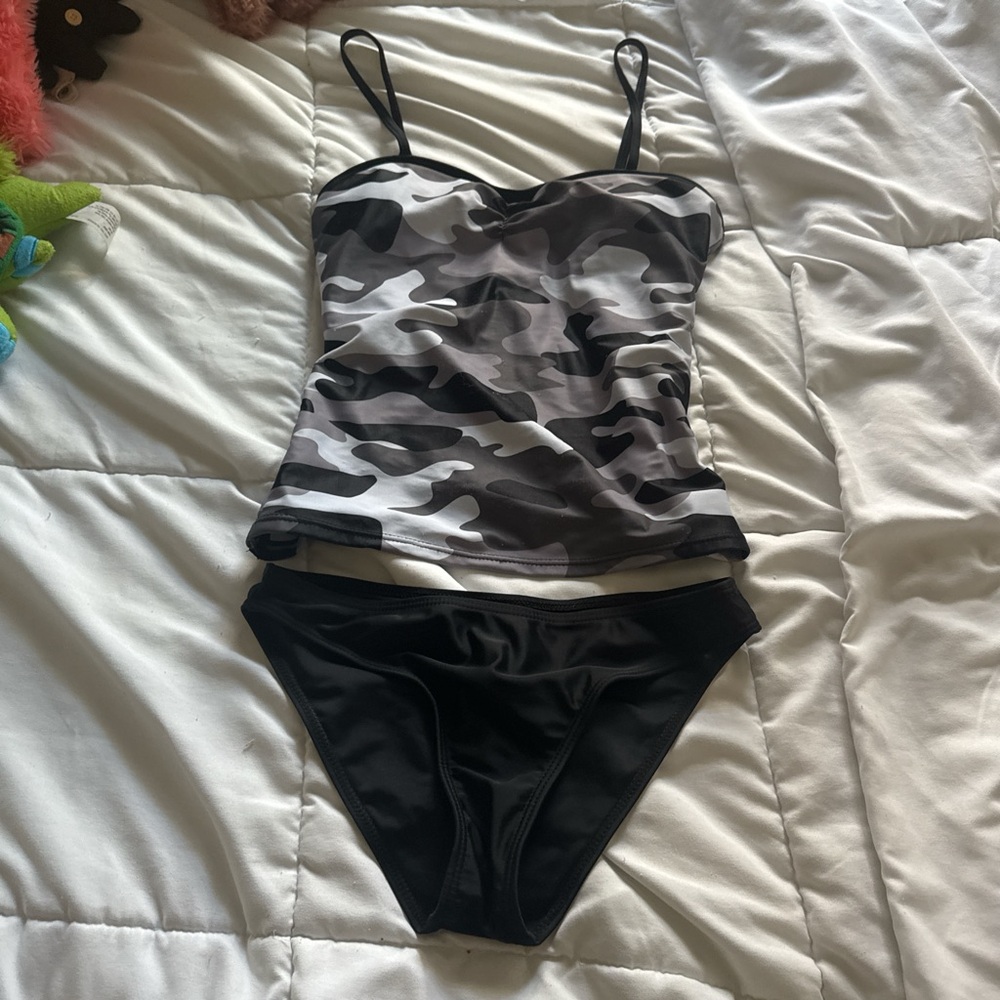Camo Print Women's Camisole and Panty Set